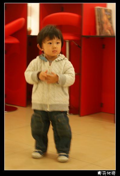 中安 吏一